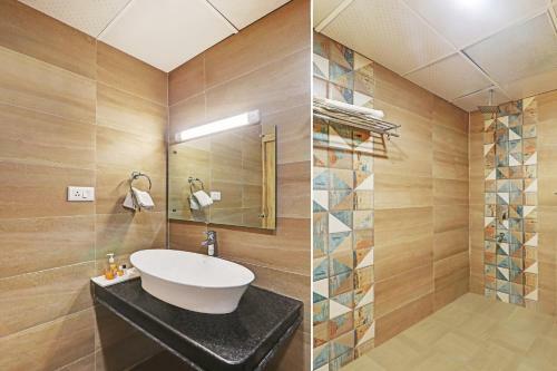 Hotel Townhouse Oak Paras Inn