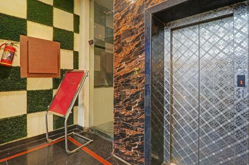 Hotel Townhouse Oak Paras Inn