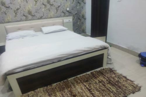 Oyo 81178 Hotel Green Land