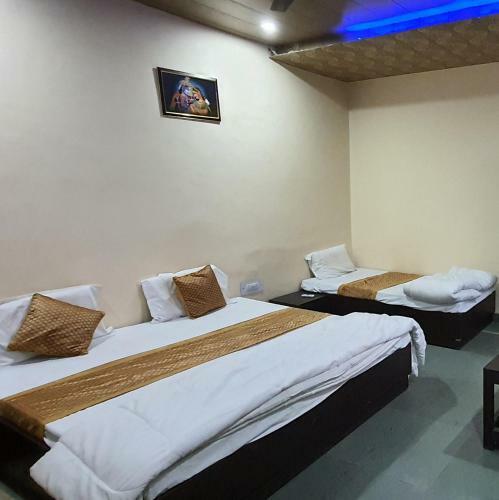 Hotel Manojranjan