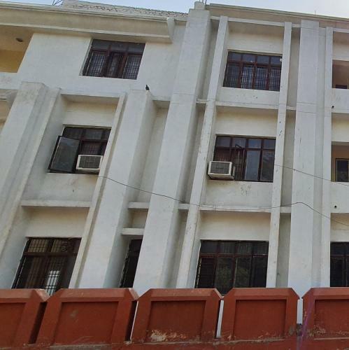 Hotel Manojranjan
