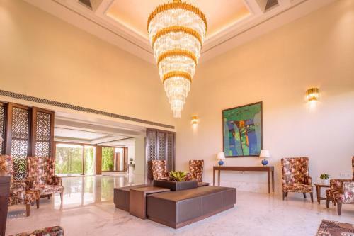 Hotel Lalita Grand