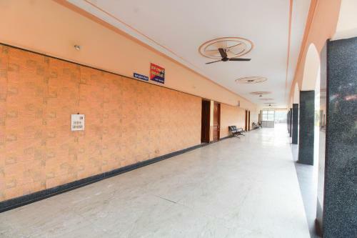Hotel Oyo 65566 Mukund Dham