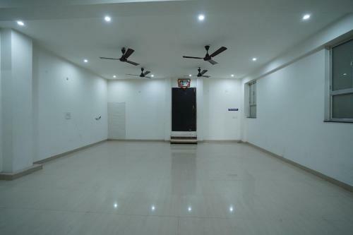 Hotel G S Palace By Wb Inn