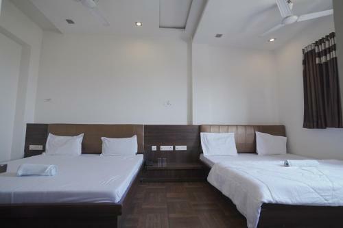 Hotel Amar Palace By Wb Inn