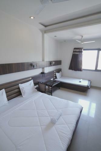 Hotel Amar Palace By Wb Inn