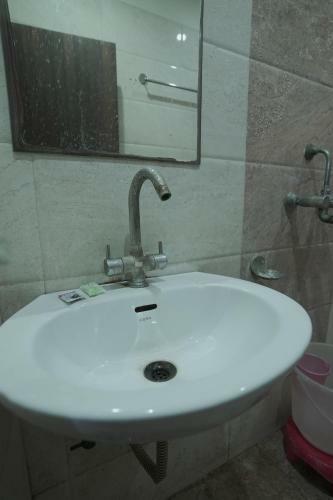 Hotel Amar Palace By Wb Inn