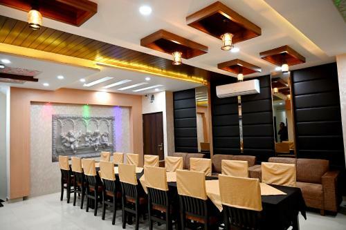 Hotel No Problem Guest House