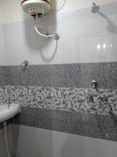 Hotel No Problem Guest House