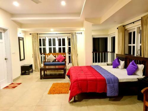 Antilia Villa - Luxurious/ac/swimming Pool