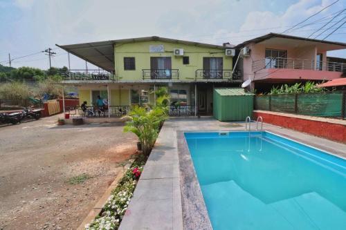 3 Bhk Lingmala Villa W Common Pool