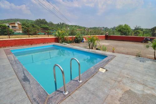 3 Bhk Lingmala Villa W Common Pool