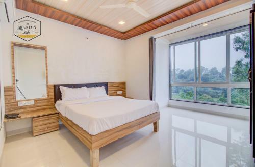 The Mountain Mist Hotel