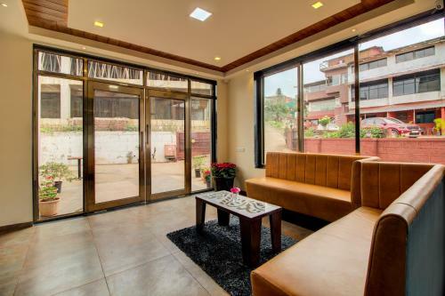 Hotel Mountain Breeze, Mahabaleshwar