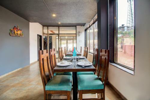 Hotel Mountain Breeze, Mahabaleshwar