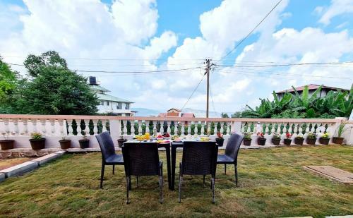 Fogg Villa - Valley View / Swimming Pool / AC