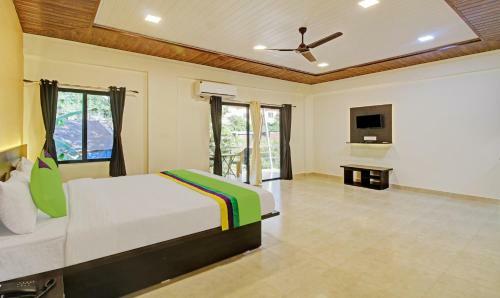 Hotel Treebo Trend Raaya Regency