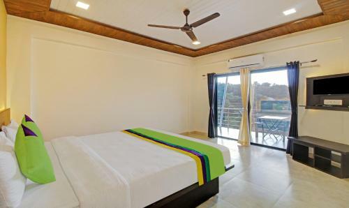 Hotel Treebo Trend Raaya Regency