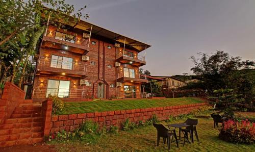 Hotel Treebo Trend Raaya Regency