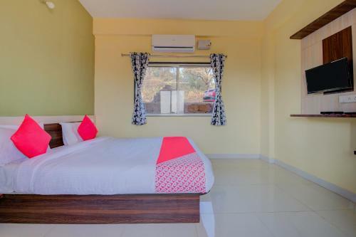 Hotel Oyo 24099 Paradise View