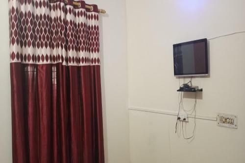 Pop 83609 Hotel Royal Apple
