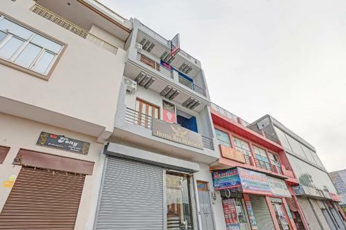 Oyo 85184 Hotel Rex Heritage