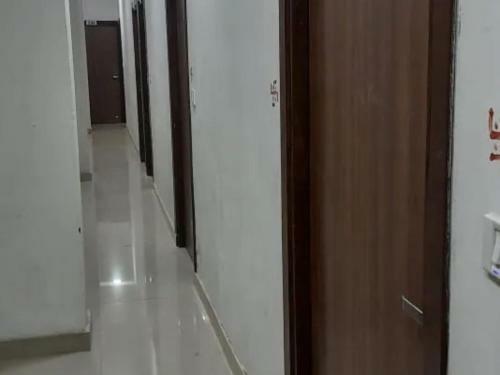 Oyo 85195 Hotel Spark Inn