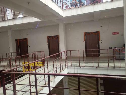 Oyo 85195 Hotel Spark Inn