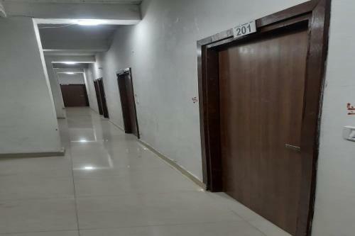 Oyo 85195 Hotel Spark Inn
