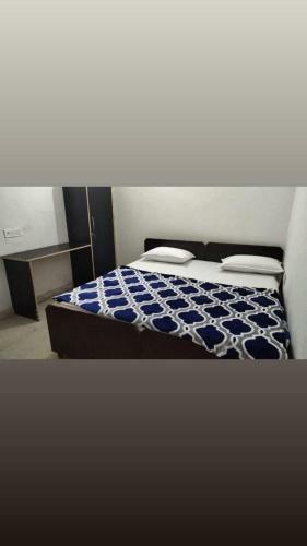 Spot On 82205 Hotel Royal Green