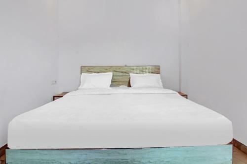 Oyo 86016 Hotel Larissa