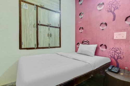 Hotel Oyo 85846 Royal Inn