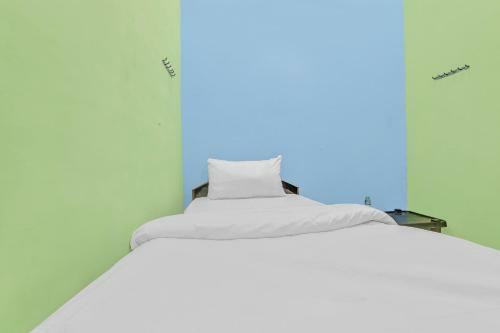 Hotel Oyo 85846 Royal Inn
