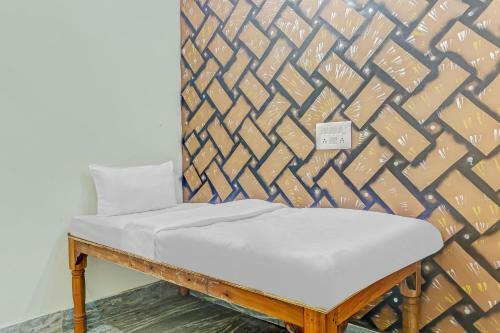 Hotel Oyo 85846 Royal Inn