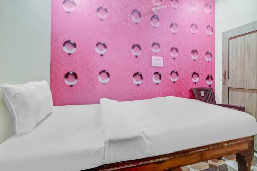 Hotel Oyo 85846 Royal Inn