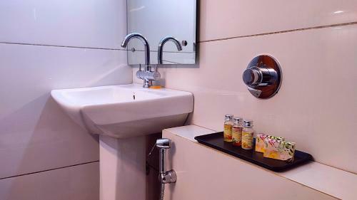 Hotel Mahesh By Shrigo Hotels