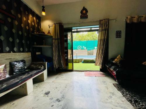 Blue Heaven- Lonavala 2 Bhk With Private Pool!
