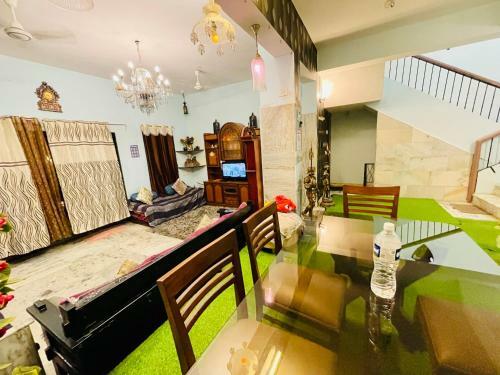 Blue Heaven- Lonavala 2 Bhk With Private Pool!
