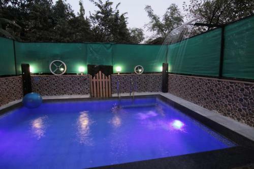 Blue Heaven- Lonavala 2 Bhk With Private Pool!