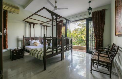 Stayvista At Shiraz Villa