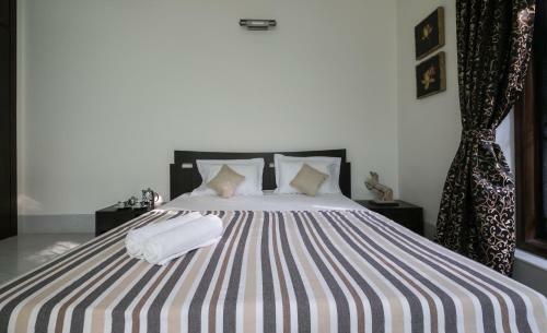 Stayvista At Shiraz Villa