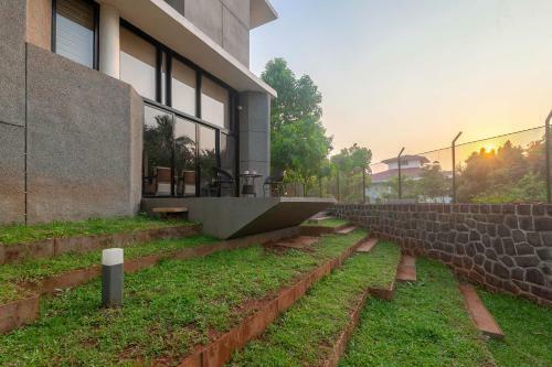 Stayvista At Villa Foresta