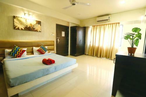 Monsoon Lake Hotel Lonavala