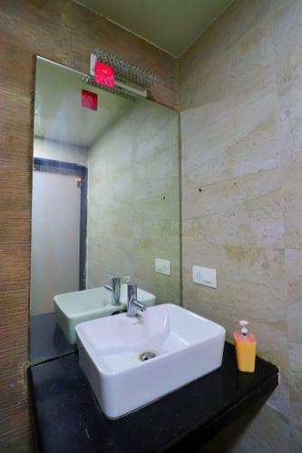 Monsoon Lake Hotel Lonavala