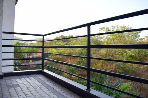 Kohinoor Villa 3bhk AC With Private Pool