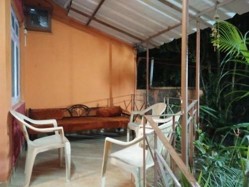 Joys Cottage Lonawala