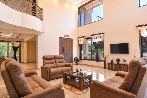 Eko Stay Gold -titanium Villa
