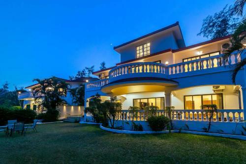 Villa Stayvista At Casa Ela