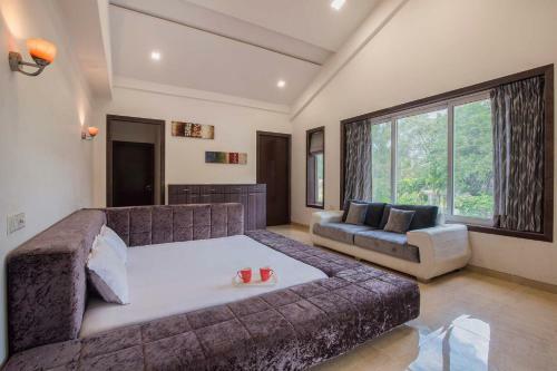 Villa Stayvista At Casa Serenity