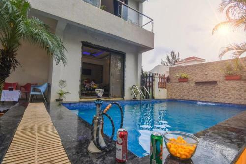 Villa White Bunglows